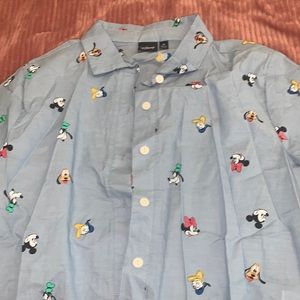 Brand Disney size M color light blue